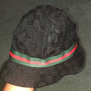 Authentic Gucci black monogram bucket hat italy